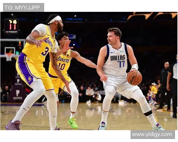 湖人对阵独行侠精彩对决1月8日比赛录像回放全程回顾